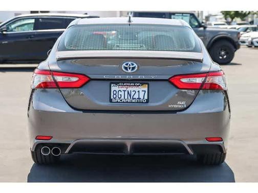 2018 Toyota Camry Hybrid SE