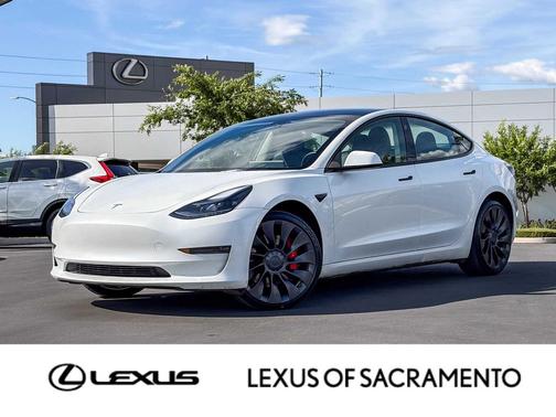 Pearl White Multi-Coat 2023 Tesla Model 3 Performance