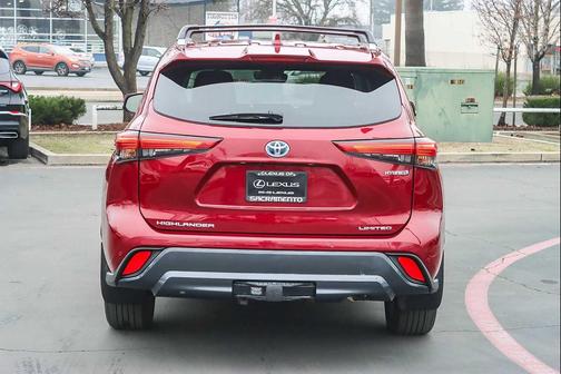 2022 Toyota Highlander Hybrid Limited