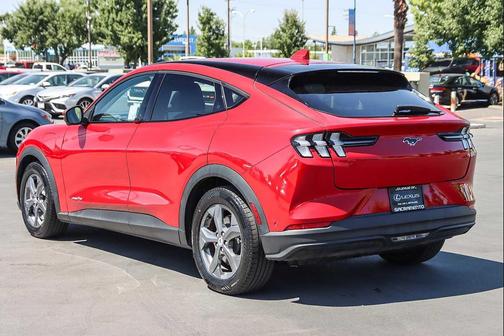 2022 Ford Mustang Mach-E Select
