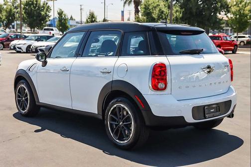 2016 MINI Countryman Cooper