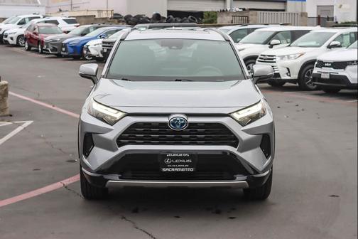 2022 Toyota RAV4 Hybrid SE