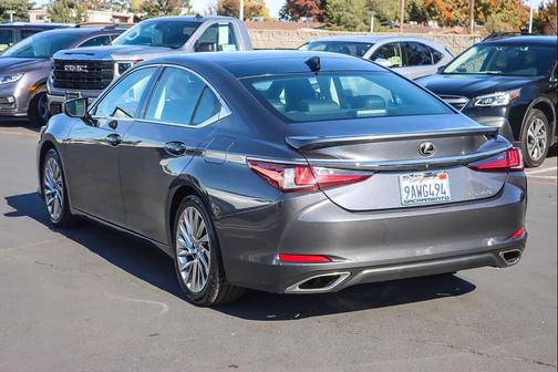 2022 Lexus ES 350 Luxury