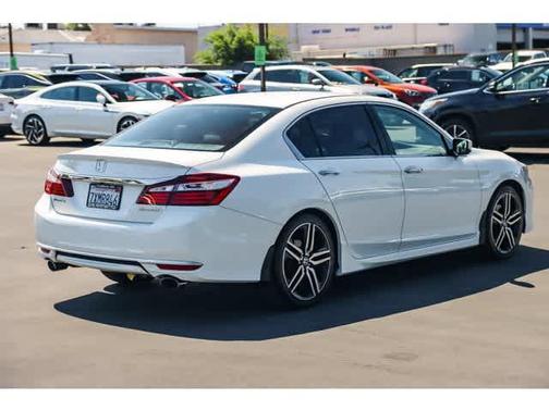2017 Honda Accord Sport SE
