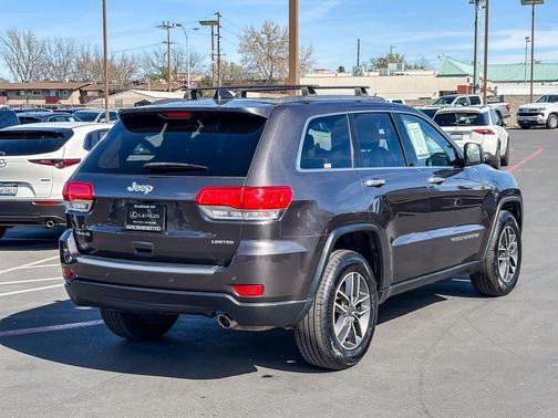 Granite Crystal Metallic Clearcoat 2019 Jeep Grand Cherokee Limited