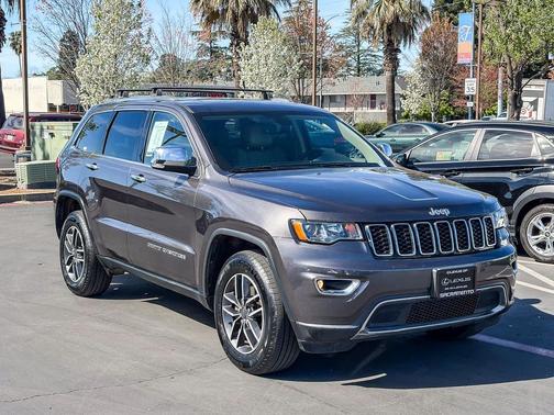 Granite Crystal Metallic Clearcoat 2019 Jeep Grand Cherokee Limited