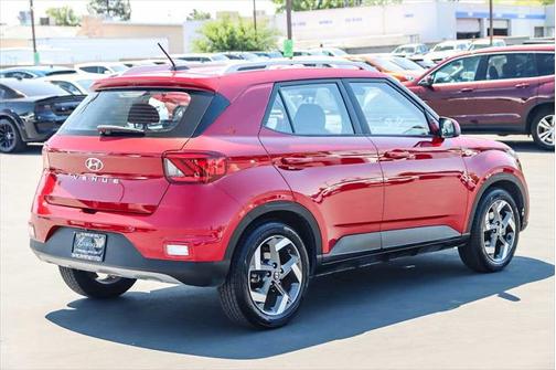 2023 Hyundai VENUE SEL