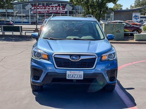 Horizon Blue Pearl 2019 Subaru Forester Premium
