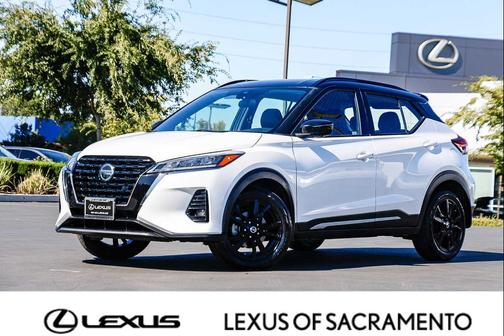 2021 Nissan Kicks SR