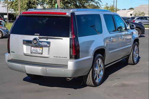 2011 Cadillac Escalade ESV Premium