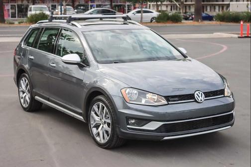 2017 Volkswagen Golf Alltrack TSI SEL