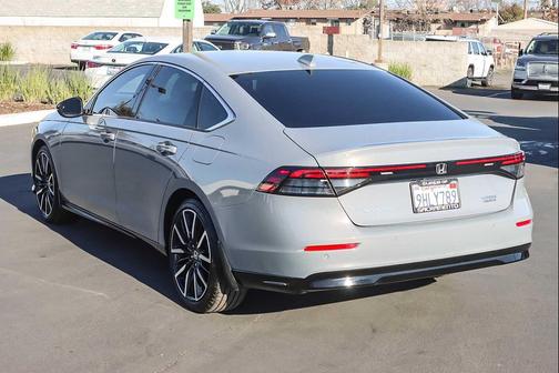 2023 Honda Accord Hybrid Touring