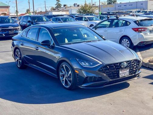 2022 Hyundai SONATA SEL Plus