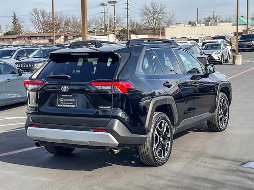 2019 Toyota RAV4 Adventure