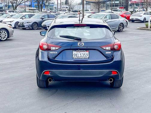 2016 Mazda Mazda3 i Touring