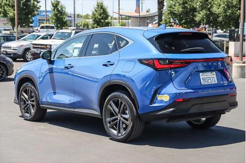 2022 Lexus NX 450h+ Luxury