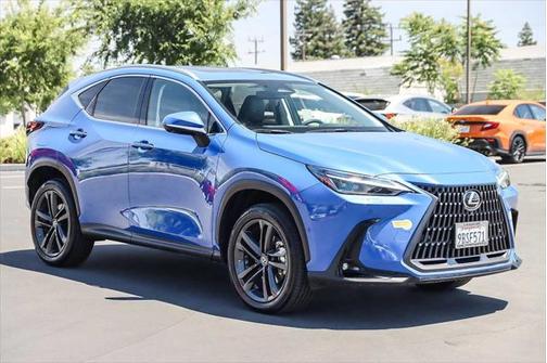 2022 Lexus NX 450h+ Luxury