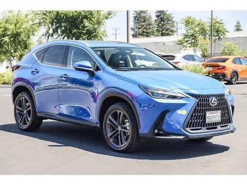 2022 Lexus NX 450h+ Luxury