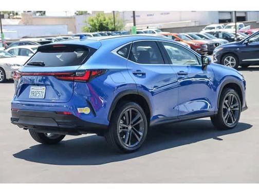 2022 Lexus NX 450h+ Luxury