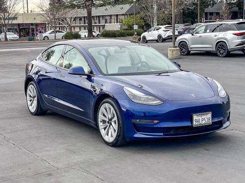 2023 Tesla Model 3 Standard Range