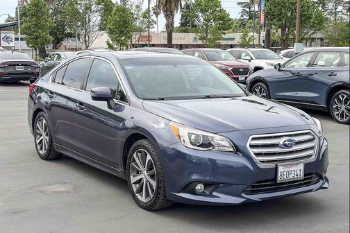 Carbide Gray Metallic 2017 Subaru Legacy Limited