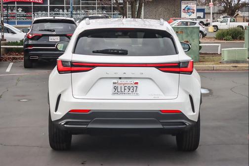 2024 Lexus NX 350h Premium