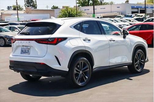 2024 Lexus NX 450h+ Luxury