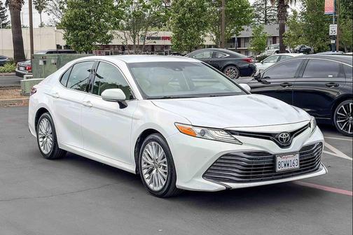 2018 Toyota Camry XLE