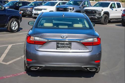 2017 Lexus ES 350 Base