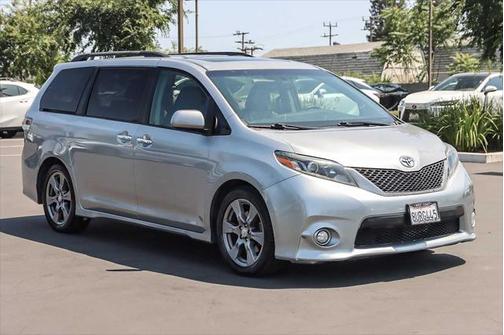 2017 Toyota Sienna SE