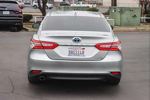 2018 Toyota Camry Hybrid XLE