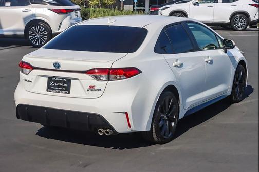 2024 Toyota Corolla Hybrid SE