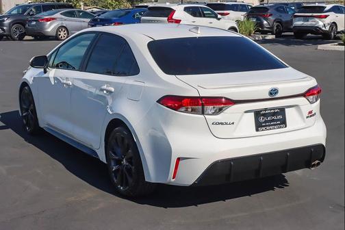 2024 Toyota Corolla Hybrid SE