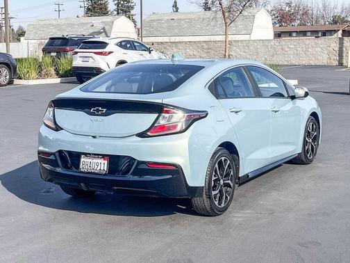 2019 Chevrolet Volt LT
