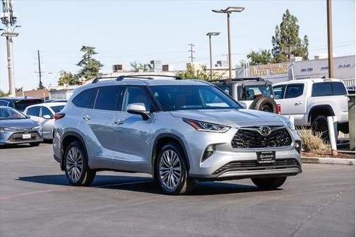 2022 Toyota Highlander Platinum
