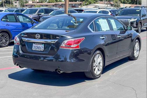 Storm 2015 Nissan Altima 2.5 SL