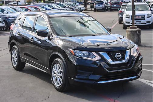 2017 Nissan Rogue S