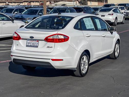 2017 Ford Fiesta SE