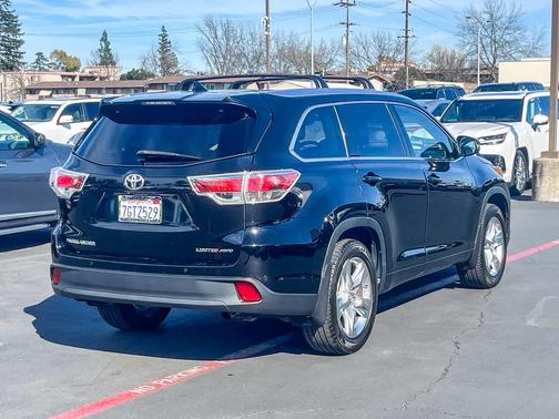 2014 Toyota Highlander Limited Platinum