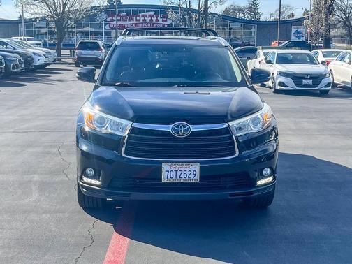 2014 Toyota Highlander Limited Platinum