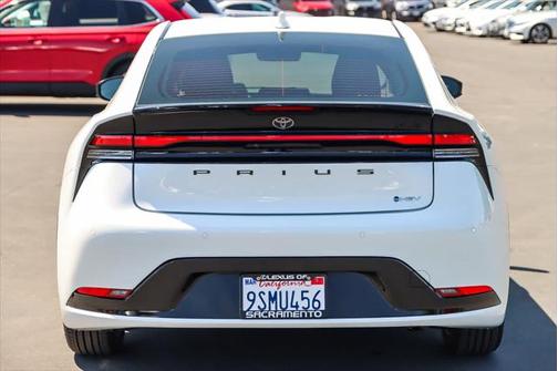2025 Toyota Prius XLE