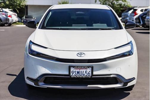 2025 Toyota Prius XLE