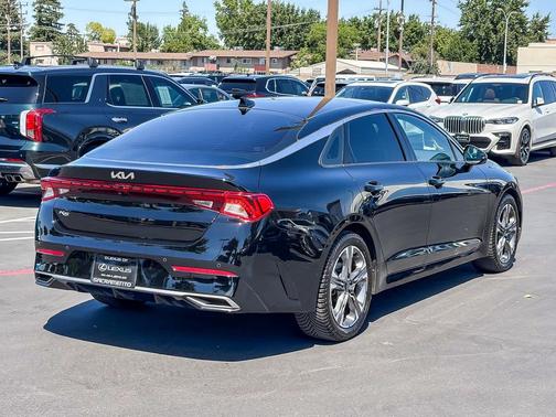 Ebony Black 2022 Kia K5 EX