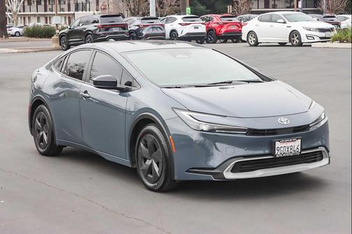 2023 Toyota Prius Prime SE