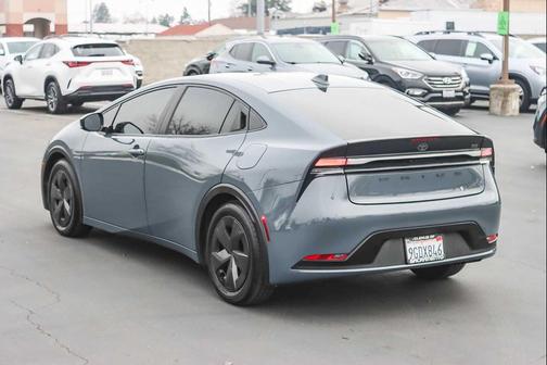 2023 Toyota Prius Prime SE