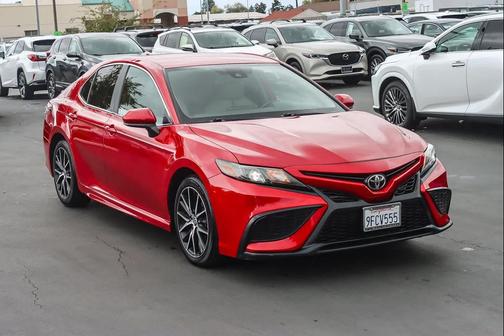 2021 Toyota Camry SE