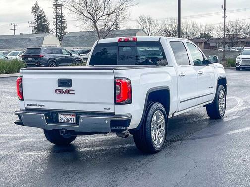 2017 GMC Sierra 1500 SLT