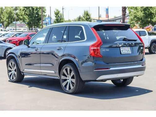 2022 Volvo XC90 Recharge Plug-In Hybrid T8 Inscription 6 Passenger