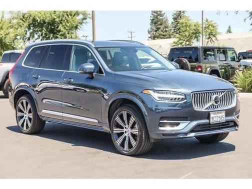 2022 Volvo XC90 Recharge Plug-In Hybrid T8 Inscription 6 Passenger