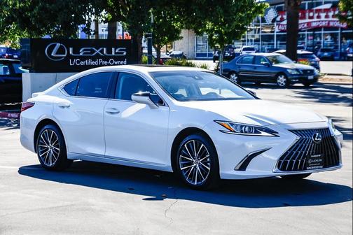 2023 Lexus ES 300h Base